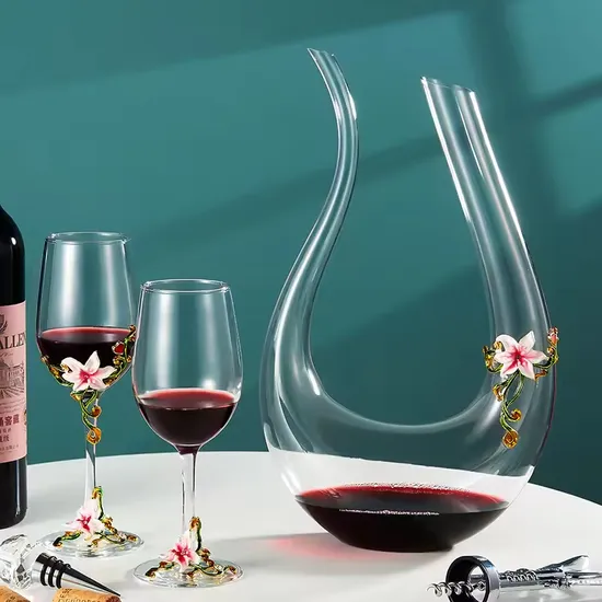 Customize Colour Enamel Exquisite Wedding Home Glass Wine Bottle Decanter Set in Gift Box