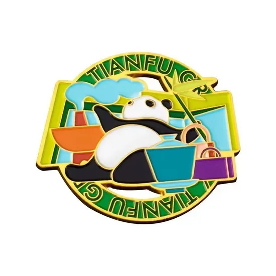 Shiny Crow Enamel Brooch with Key Detail for Stylish Accessories 